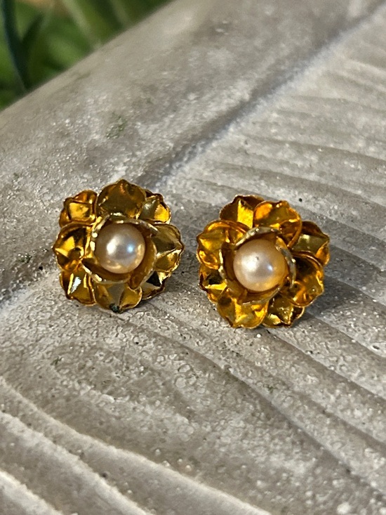 None Jewelry - pearl flower post earrings delicate goldtone petals